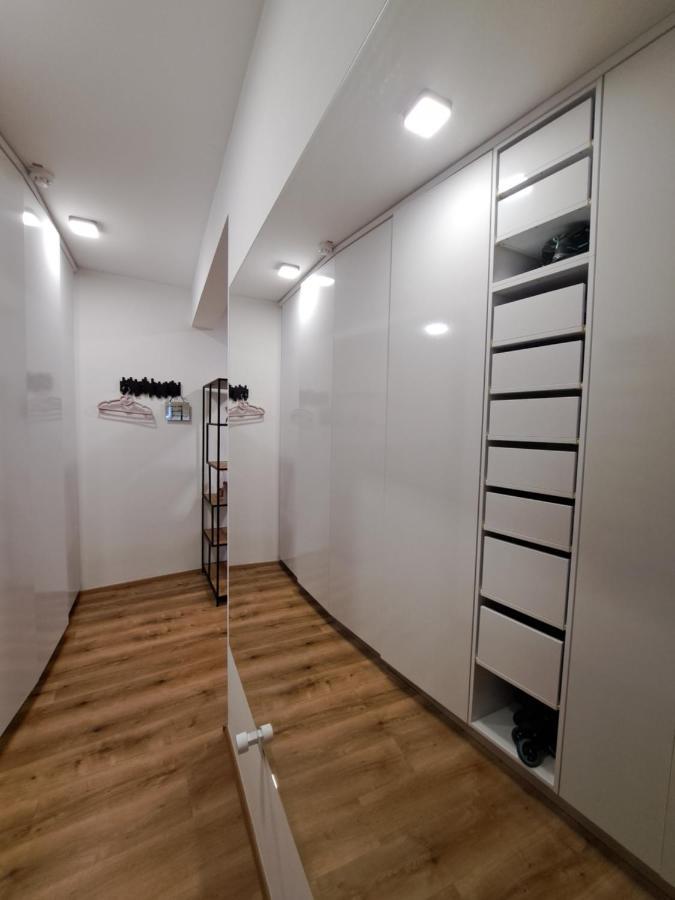 Stunning New Apartment With Free Parking Near City Centre Laibach Exterior foto